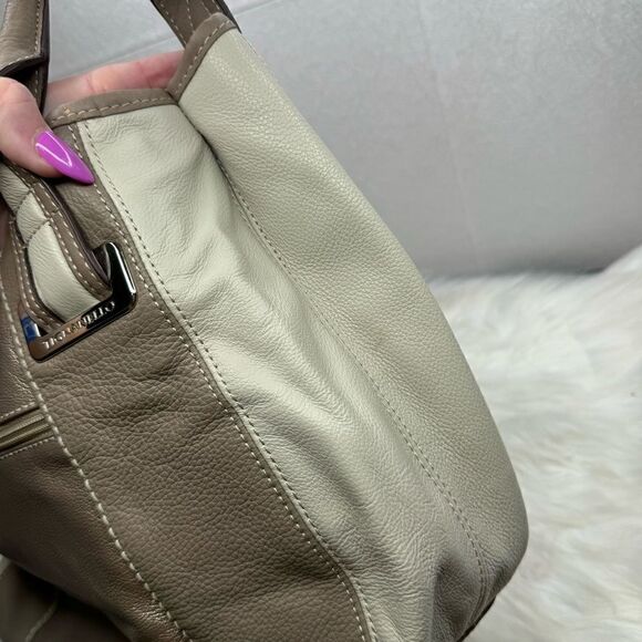 Tignanello Bronze Shoulder Bag w/ pouch - Picture 5 of 16